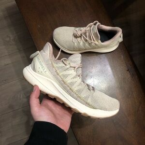 Women’s Merrell Bravada Edge Cream Light Lilac size 9